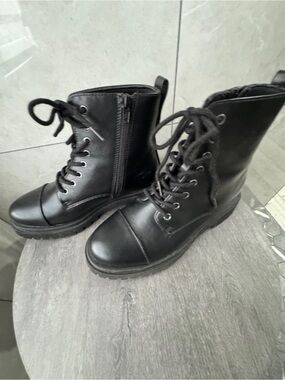 SO Black Lace-Up Side-Zip Combat Boots for Women